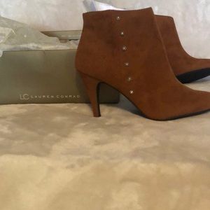 New, Lauren Conrad, Gumball cognac, size 8, ankle boot heels.